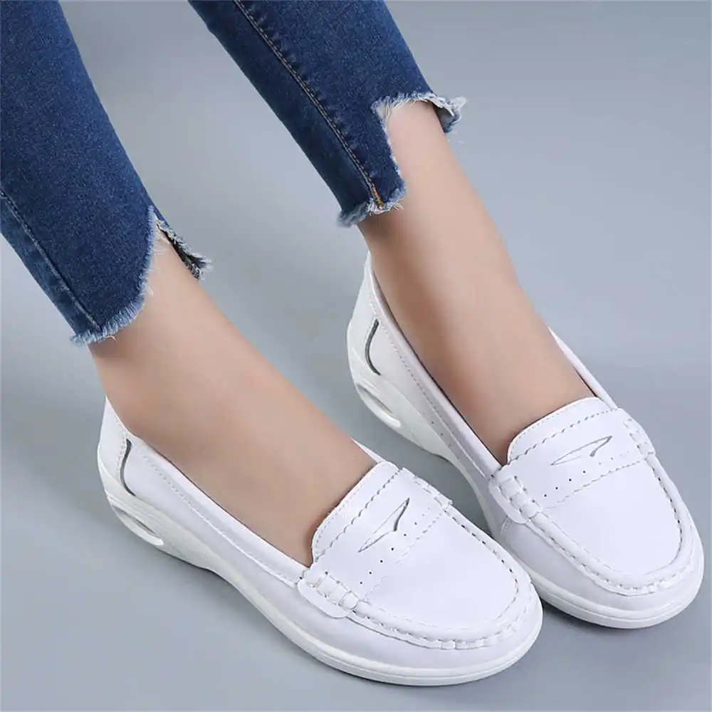 Thick Sole Slipon White Traine - Women'S Fashion From The 50S review and price