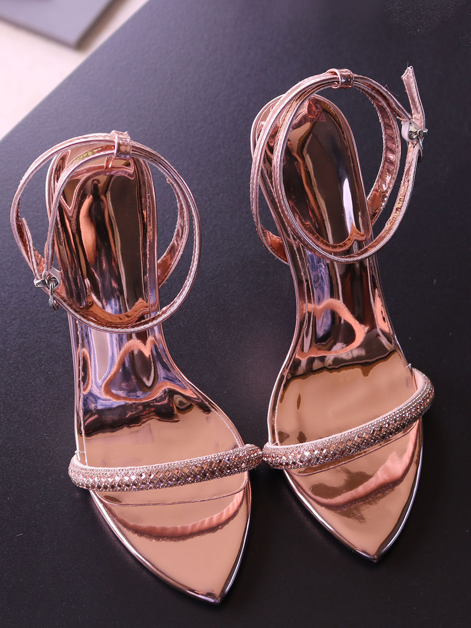 Silver Mirror Lacquered Leathe - Women Queen Fashion review and price